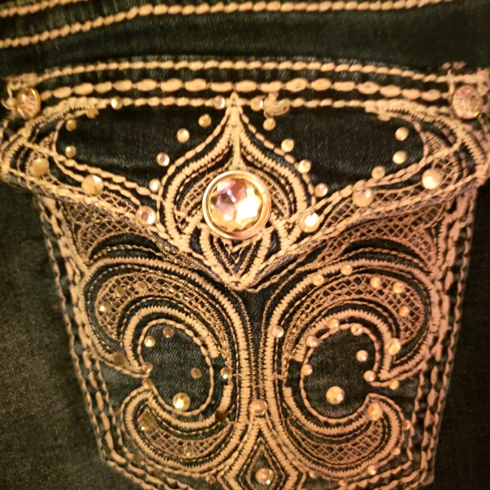 Women's Apt. 9 embellished bootcut jeans size 12